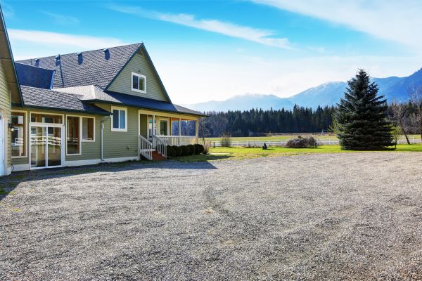 Driveway Gravel Leveling in Puyallup